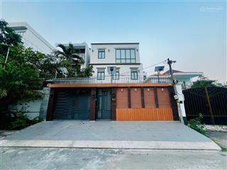 Siêu rẻ ! bán biệt thự đẹp xinh ngay chu văn an ,bình thạnh 187m2 (9x23)2 tầngsân vườn gía 28 tỷ