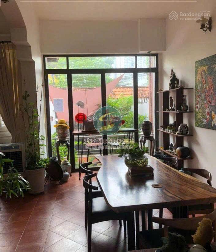 Bán gấp biệt thự siêu đẹp góc 2 mt lam sơn, phú nhuận  99m2 (7x15m)  5 tầng tm  giá chỉ 28 tỷ