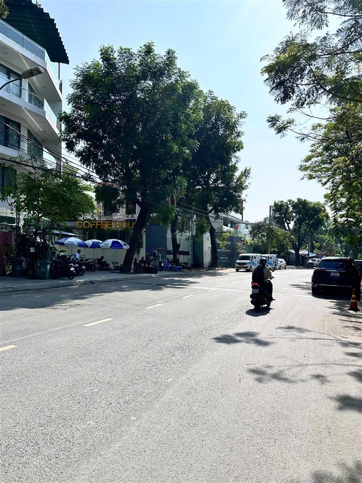 Bán gấp lô đất mt đường nội bộ nguyễn văn hưởng, thảo điền268m2 (10x30)ctxd hầm 7 tầng gía 55,5 tỷ