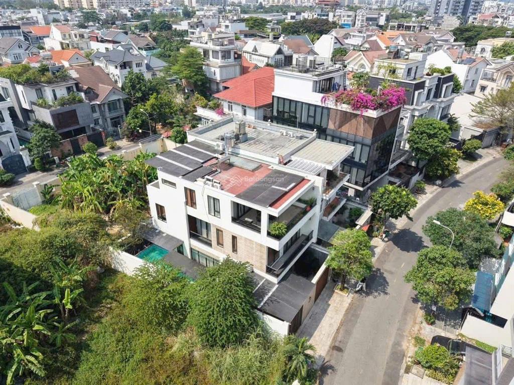 Bán gấp biệt thự siêu đẹp mặt tiền ngay cao đức lân226m2(10,3x20)3 tầng hồ bơi gía siêu tốt 56 tỷ