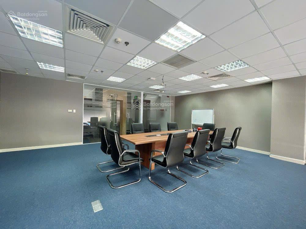Bán gấp siêu phẩm mặt tiền đường hoa, q.phú nhuận  5,6x16m  88m2 hầm 4 tầng  hđt 80 tr gía 24 tỷ