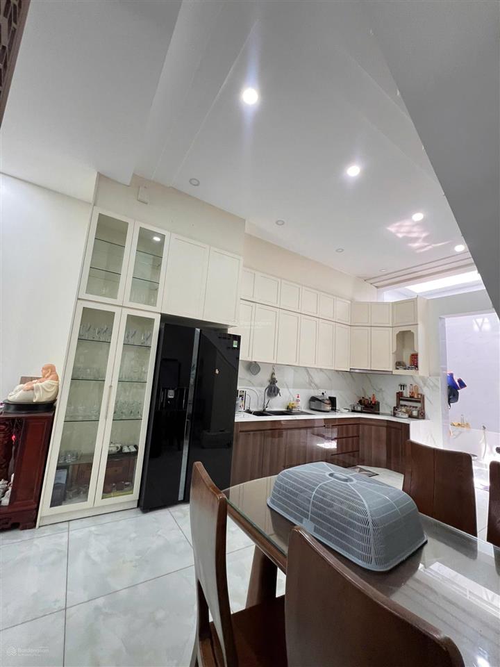 Anh tôi bán gấp nhà hxh, khu ven sông vườn lài, an phú đông, q12  nhà 4 tầng mới đẹp giá 9,5 tỷ tl