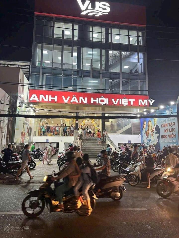 Bán gấp tòa nhà điện biên phủ (ngang 17 x 26m). hầm, 7 lầu, 2232m2 sàn hđ thuê 300 tr/th gía 116 tỷ