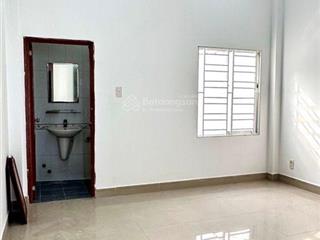 Chỉ 3 tỷ bán nhà 2 tầng ngay phan văn hớn , gần chợ đại hải , trần văn mười , shr . 44m2 .