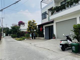 Chỉ 4 tỷ bán nhà 110m2 trung đông , shr , ngang 7m , ô tô đậu cửa . nhà 2 lầu 3 phòng .