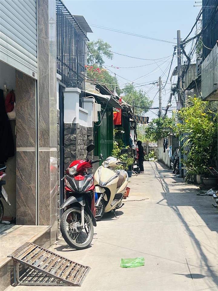 Giá 3,85 tỷ bán nhà 3 phòng gần trần văn mười, đẹp lung linh, full nội thất. tặng tivi, máy lạnh