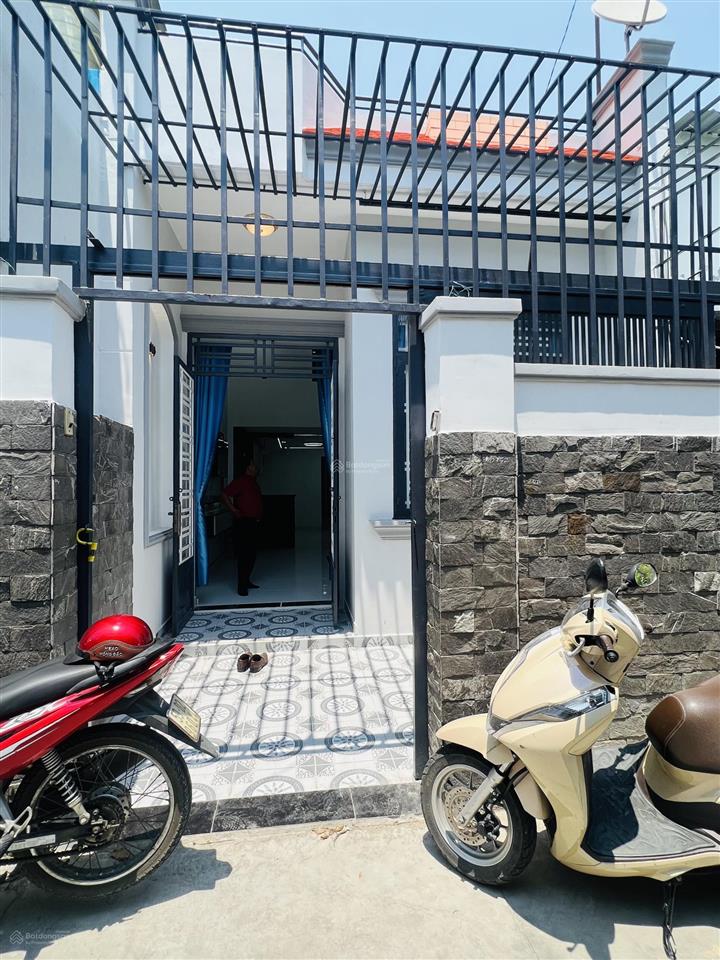 Giá 3,85 tỷ bán nhà 3 phòng gần trần văn mười, đẹp lung linh, full nội thất. tặng tivi, máy lạnh