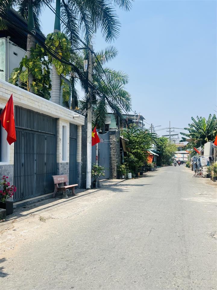 Giá 3,85 tỷ bán nhà 3 phòng gần trần văn mười, đẹp lung linh, full nội thất. tặng tivi, máy lạnh