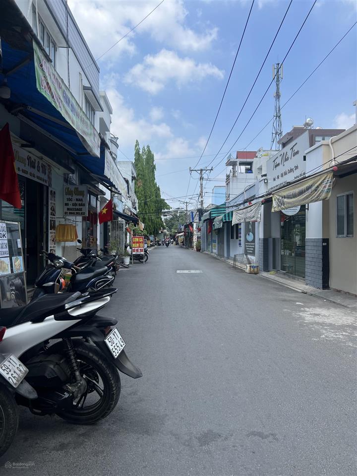 Bán nhà 3 tầng 4 phòng ngang 5m tân thới nhất, ô tô thông trường chinh, nhỉnh 7 tỷ