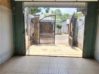 Nhỉnh 4 tỷ bán nhà mặt tiền kd tân hiệp gần 100m2 đường xe tải 8m có vỉa hè nhà 2 tầng . shr .