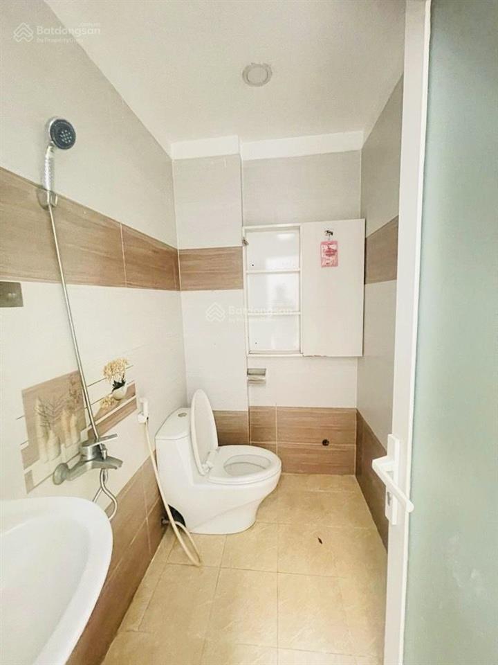 Nhỉnh 3 tỷ bán nhà ngay lê thị hà, shr, ngang 4,5m. kdc phát triển