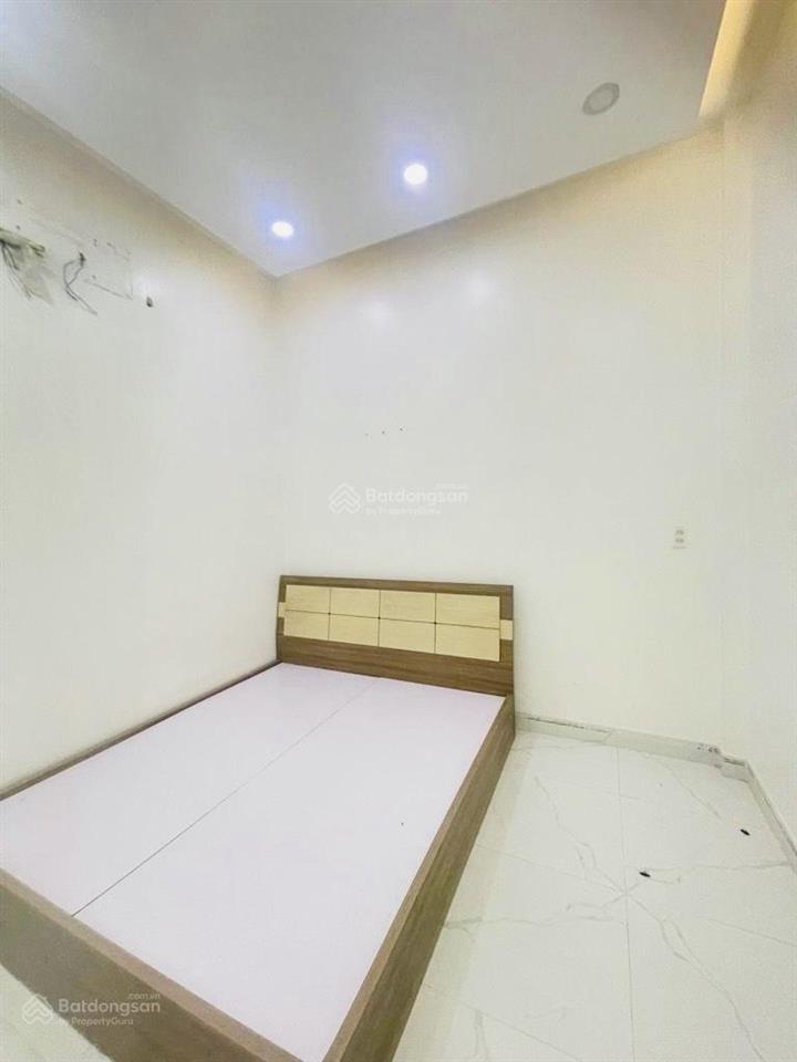 Nhỉnh 3 tỷ bán nhà ngay lê thị hà, shr, ngang 4,5m. kdc phát triển