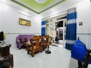Chỉ 4,1 tỷ bán nhà hóc môn, 2 lầu, 3 phòng, shr, ô tô thông