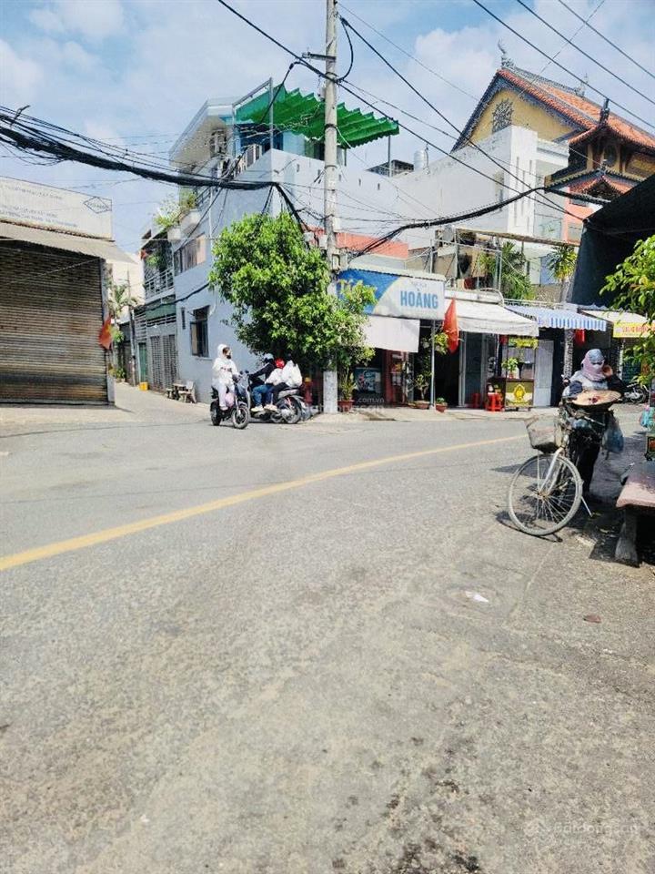 Bán đất 126m2 quận 12 , nhỉnh 8 tỷ mặt tiền đường 7m , gần trường chinh , song hành . shr