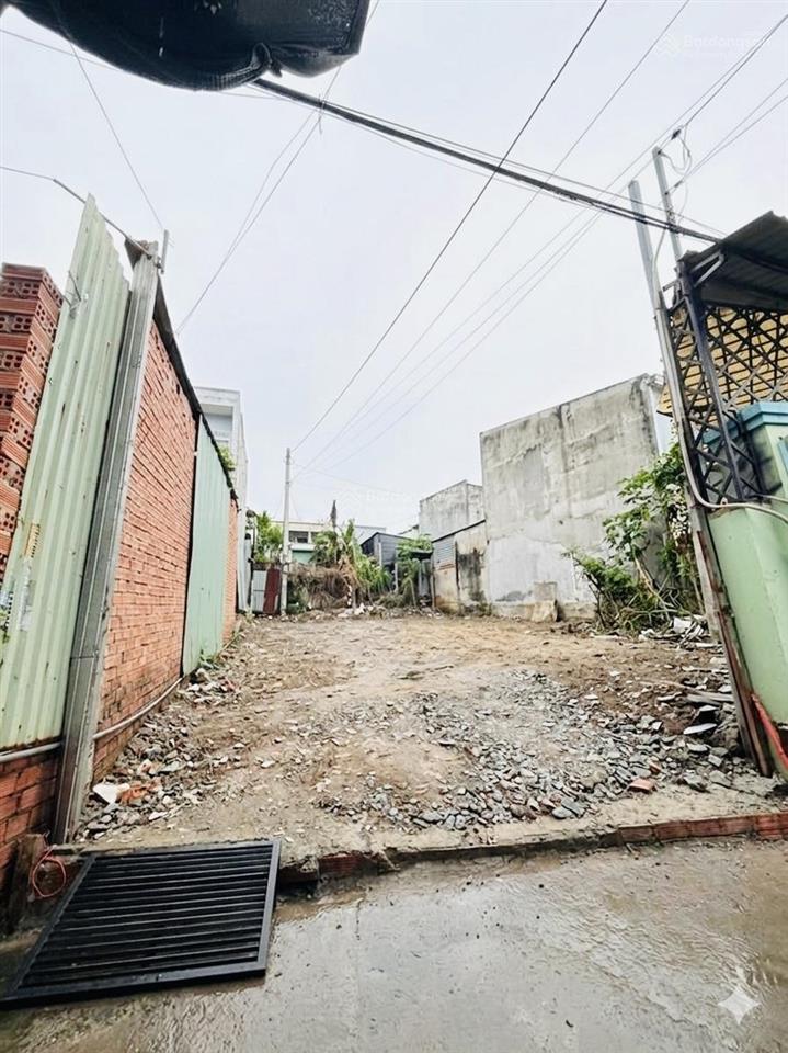 Nhỉnh 2 tỷ bán đất 80m2 , shr, ngay trần văn mười , khu dân cư phát triển .