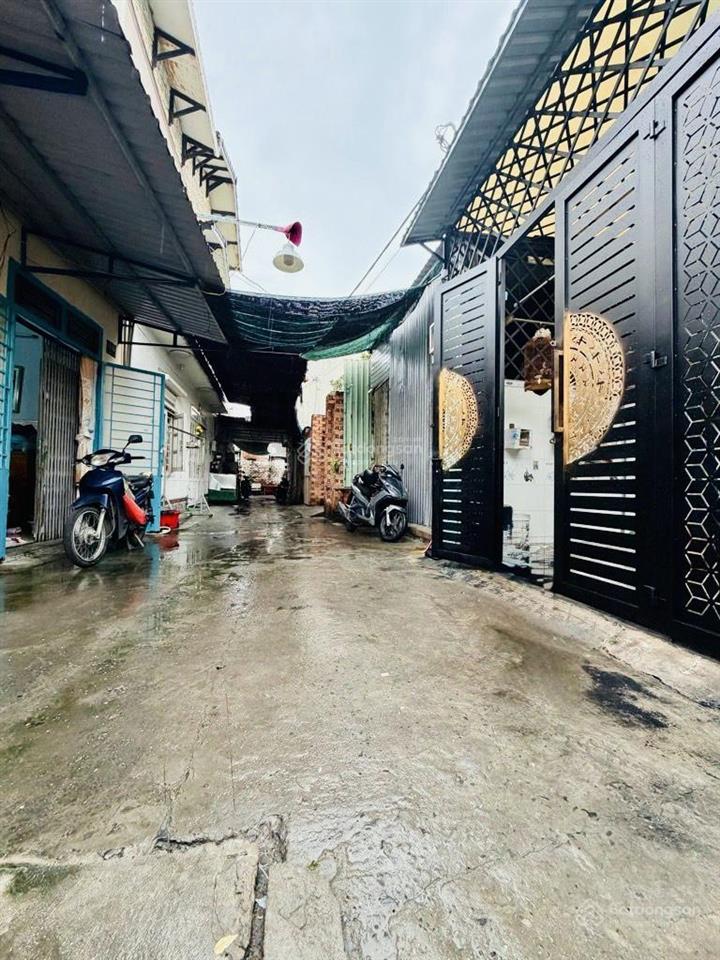 Nhỉnh 2 tỷ bán đất 80m2 , shr, ngay trần văn mười , khu dân cư phát triển .