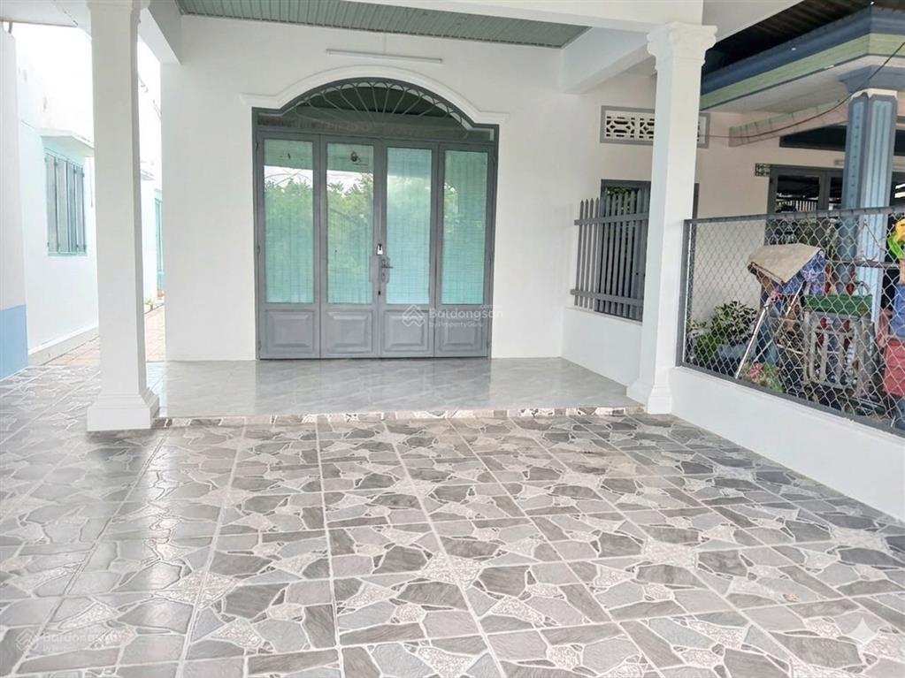 Chỉ 30 triệu/m bán nhà phan văn hớn, hóc môn, nhà cấp 4, ngang 6m, 132m2, shr, nhỉnh 4 tỷ