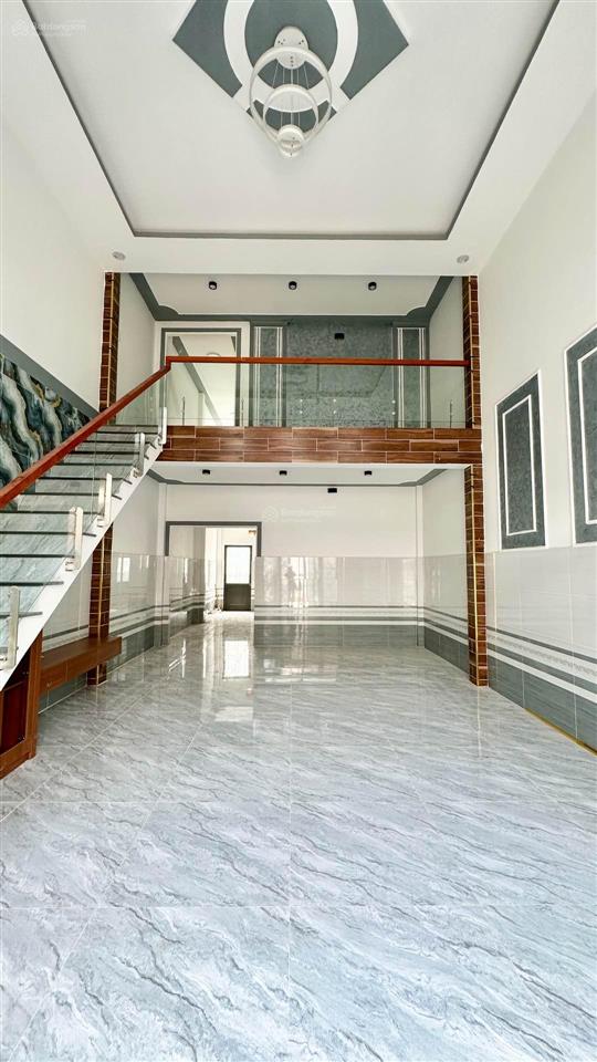 Nhà mới giá 3,4 tỷ trệt lửng 90m2, 3pn , xuân thới sơn hóc môn . gần nguyễn hồng đào , shr .