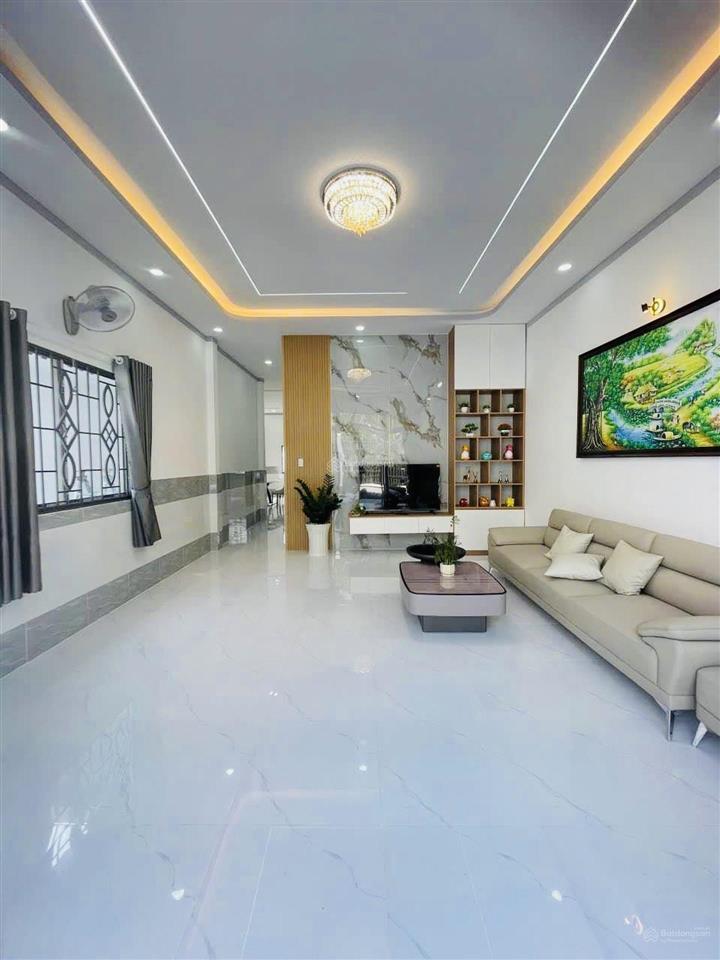Biệt thự vườn 166m2 nhỉnh 5 tỷ gần trần văn mười  hóc môn. ngang 9m, 3pn, tặng full nội thất. hxh