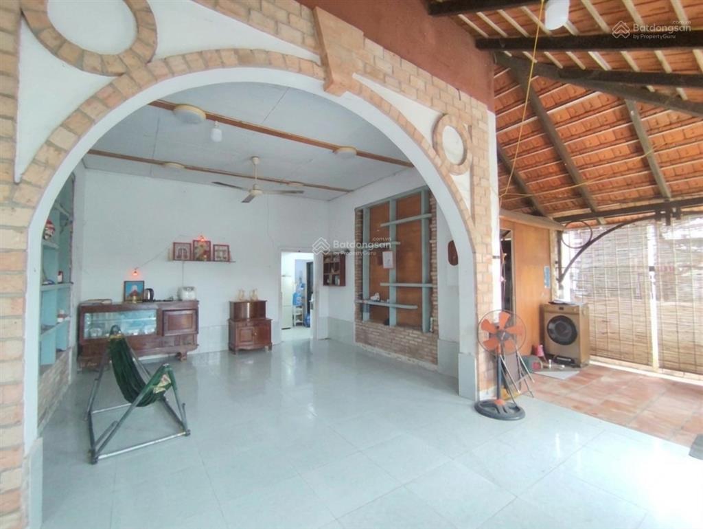 Nhà đặng thúc vịnh, cn 213m2, chợ thới tứ, ngang 10m nở hậu tài lộc. chỉ 4,34 tỷ shr