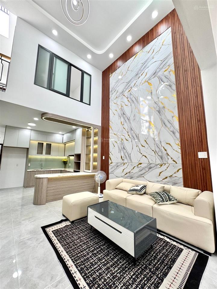 Bán nhà quận 12  3pn  2 tầng  giá 4,69 tỷ. hxh  full nội thất