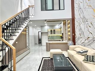 Bán nhà quận 12  3pn  2 tầng  giá 4,69 tỷ. hxh  full nội thất