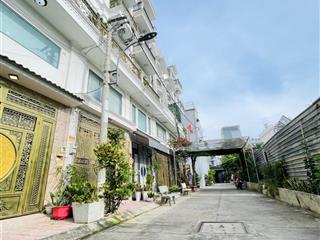 Bán nhà phố hiện đại gần hiệp thành city quận 12. giá 6,3 tỷ, 3 tầng, 6pn, hẻm xe hơi