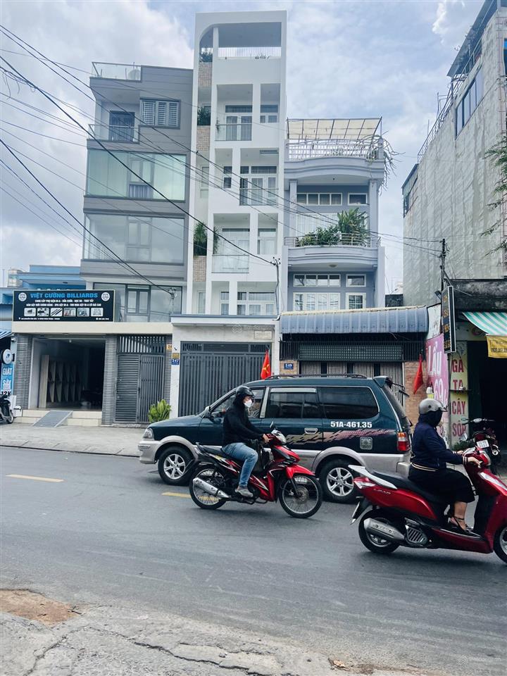 Bán nhà giá rẻ, khu hiếm nhà mới tinh, 3 tầng 5.59 tỷ, ngay nguyễn văn quá  q. 12. shr