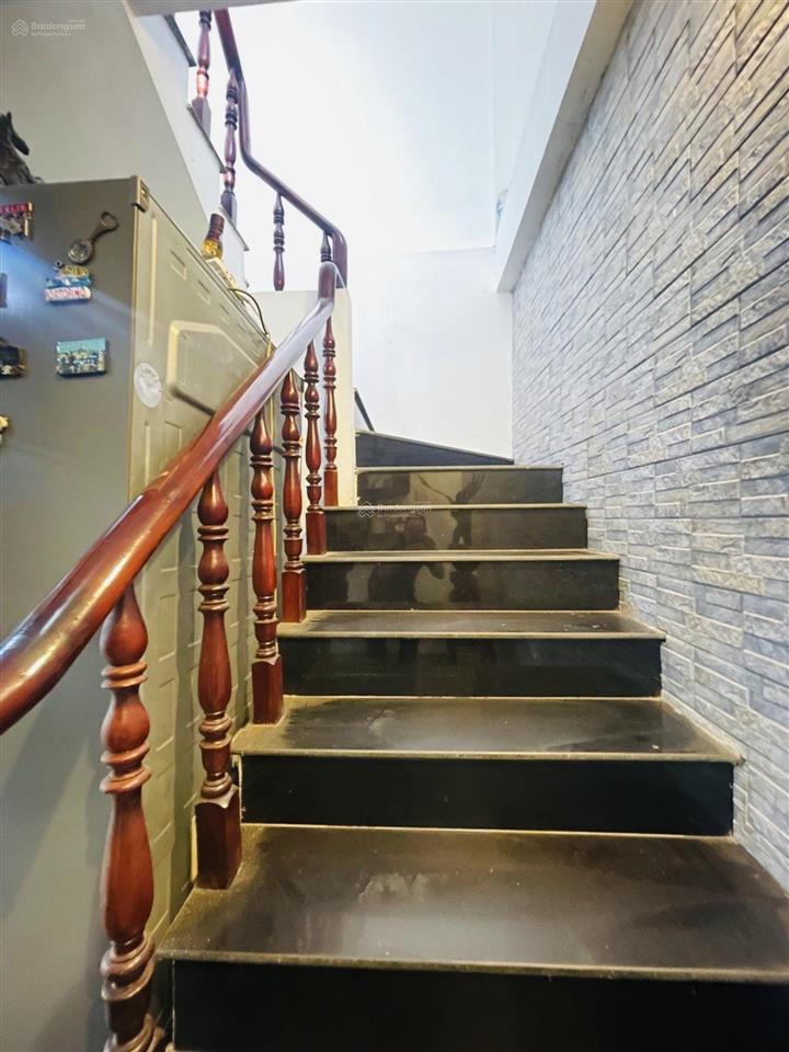 Bán nhà mặt tiền 10m thị trấn hóc môn. chỉ 5 tỷ x, 2 tầng, gần 90m². shr.