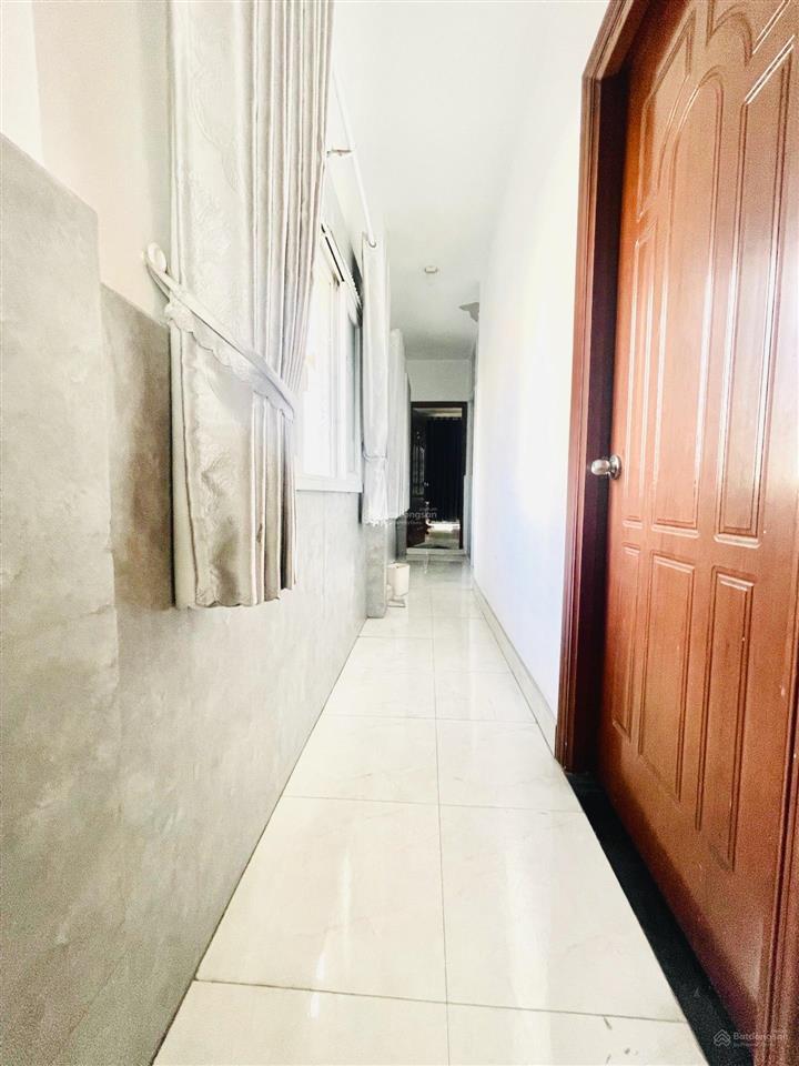 Bán nhà mặt tiền 10m thị trấn hóc môn. chỉ 5 tỷ x, 2 tầng, gần 90m². shr.