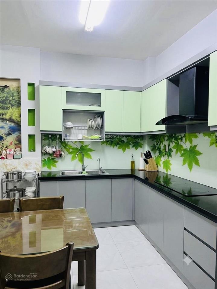 Bán nhà 3 tầng phan văn hớn quận 12, 4pn, hxh thông, giá 5 tỷ x. gần tham lương.