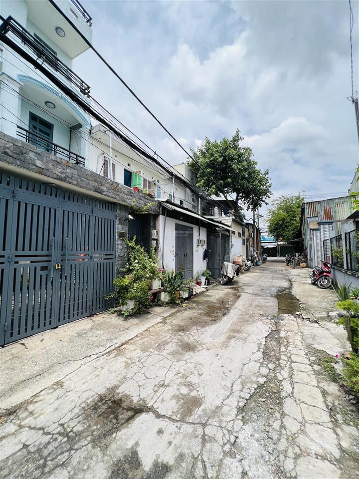 Giá rẻ cho nhà 3 lầu , đường oto , nguyễn thị ngâu  nhỉnh 5 tỷ 89 . hoàn công đủ . shr .