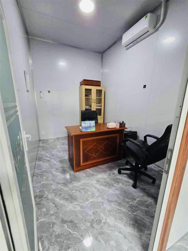 7m*15m, hẻm ô tô, giá 3,9 tỷ, ngay thị trấn hóc môn. xây dựng 3 tầng.