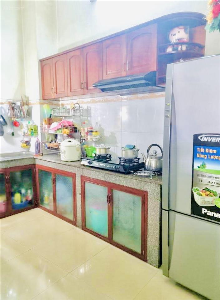 Bán nhà 3 tầng mặt tiền đông hưng thuận nhỉnh 5 tỷ. ngang 4,4m, gần nguyễn văn quá.