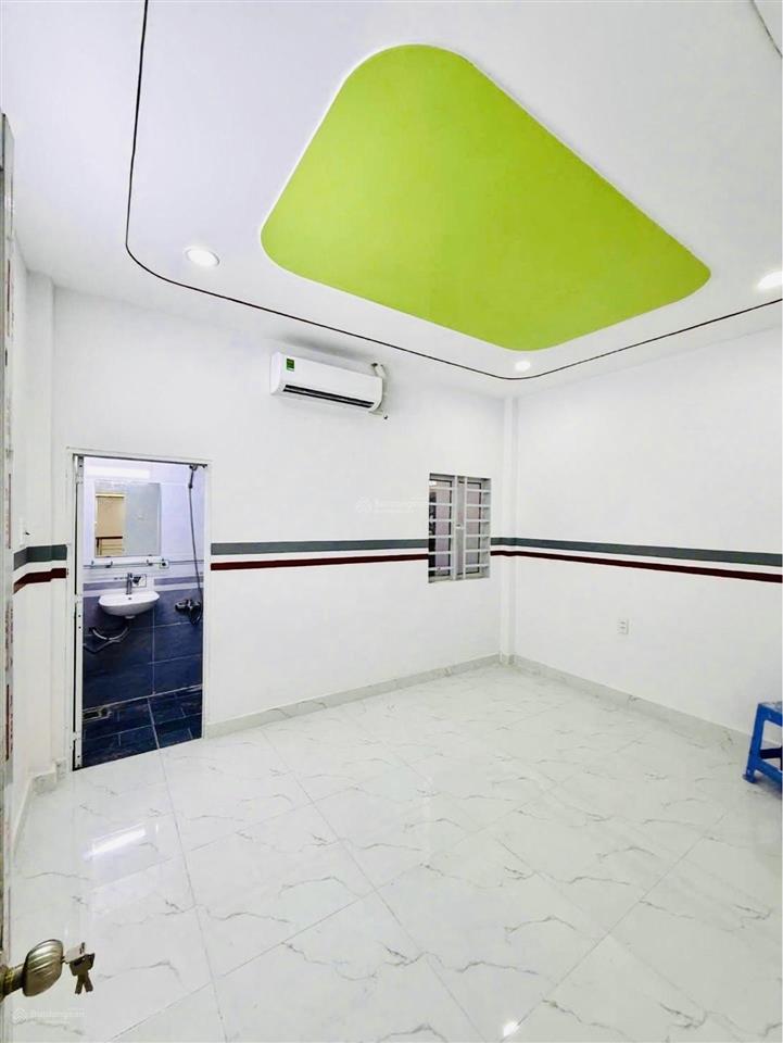 Nhà mới tinh 3 phòng 3.4 tỷ xuân thới đông, hẻm ô tô, shr. trệt lầu