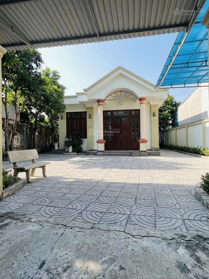 10 tỷ cho biệt thự vườn, gần quách điêu  vinhome hóc môn. dt 352m2, 4pn, đường 12m, shr