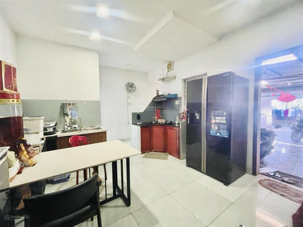 Bán nhà vườn, giá 4,26 tỷ có gara ô tô 112m2, ngang khủng gần 8m. ngay nguyễn thị thử  bà điểm