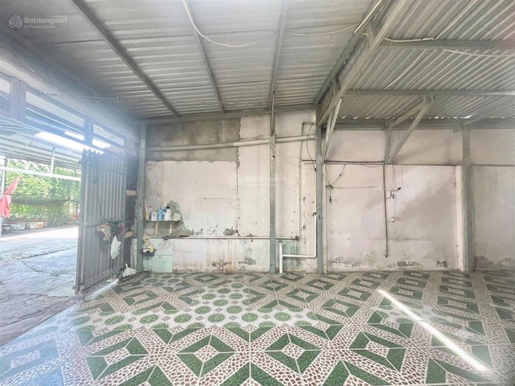 Bán nhà vườn, giá 4,26 tỷ có gara ô tô 112m2, ngang khủng gần 8m. ngay nguyễn thị thử  bà điểm