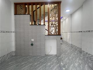 Giá 4 tỷ 49 bán nhà 3 tầng, 4pn ngay tân hiệp, thị trấn hóc môn. ngang gần 5m. sổ hồng riêng