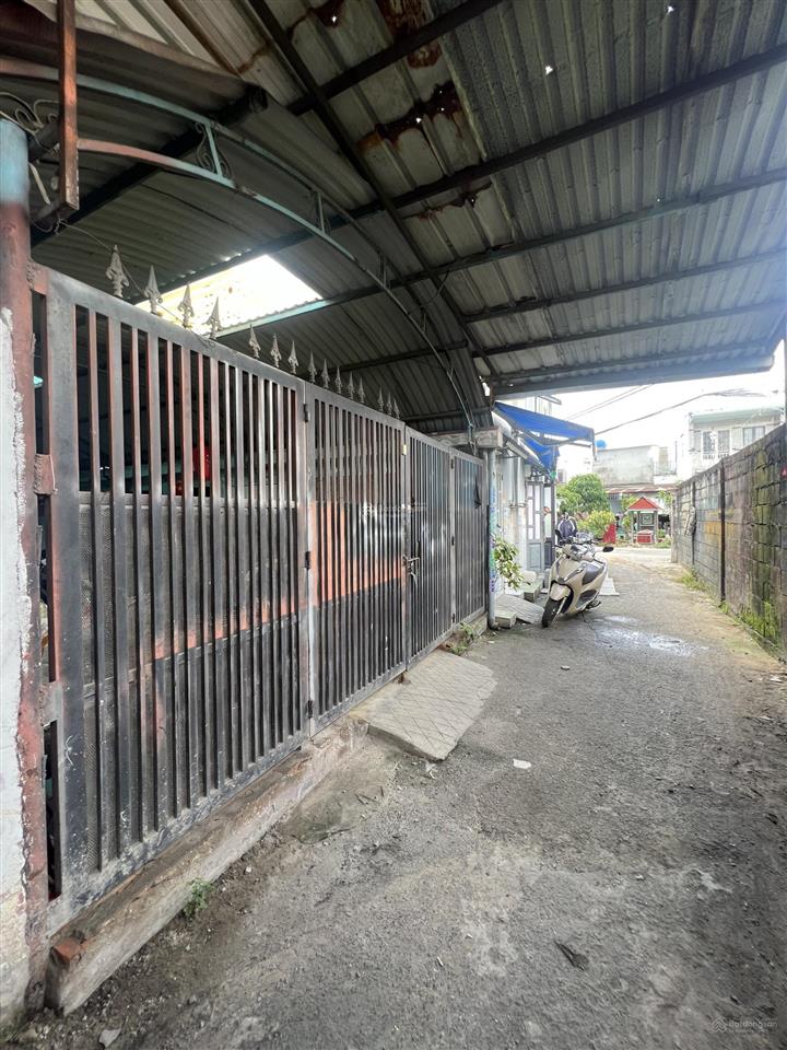 Ngay bx an sương bán nhà 250m2 (16m*18m) giá 4,1 tỷ, sổ hồng đầy đủ, tiện xây mới