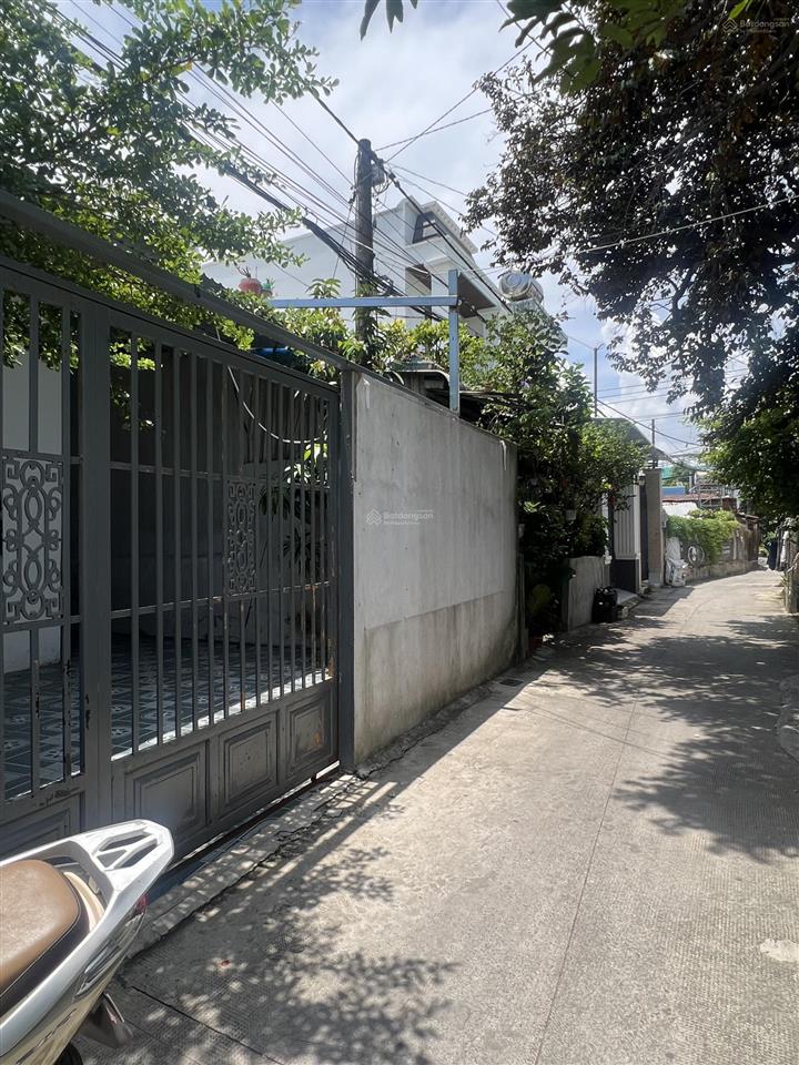 Chỉ 3,59 tỷ bán nhà ngang 7m dương công khi, đường thông ô tô đậu sân, kdc. không lỗi phong thủy