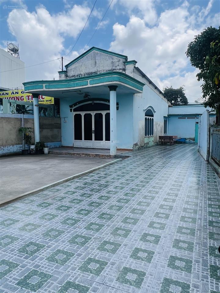 Bán nhà vừa ở vừa có vườn ngay đỗ văn dậy  hóc môn. (12m*48m), nhỉnh 8 tỷ, shr, sân để được 5 ôtô