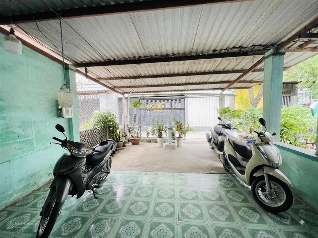 Bán nhà hóc môn 216m2 (ngang 8,6m) nhỉnh 5 tỷ, tiện xây siêu phẩm, gần thị trấn tân hiệp