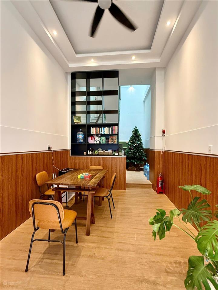 Giá 16.8 tỷ nhà 2 mt hai bà trưng quận 1 chdv 7 phòng dòng tiền 130tr/tháng  dtcn 55m2 thang máy