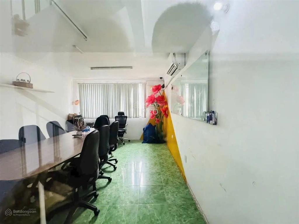 Giá 18,5 tỷ hàng hiếm đường lý văn phức tân định q1 nhà 5 tầng  dt4mx14m cn55m  hđt 30tr/tháng