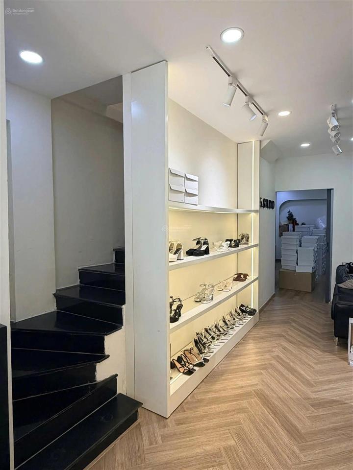 Giá 18 tỷ siêu hiếm khu biệt thự nguyễn thành ý quận 1 dtcn 50.7m2 chỉ 1 căn
