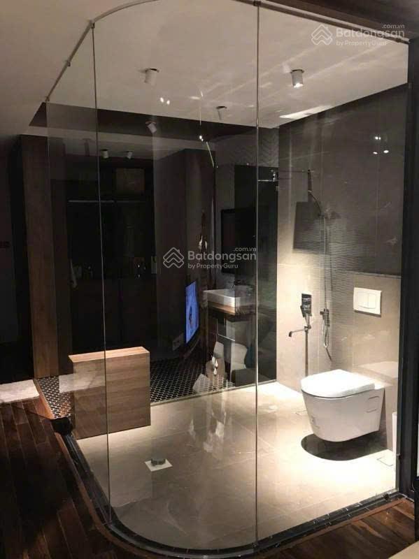 Giá 19 tỷ hđt 60tr/th hẻm 10m đường lý văn phức tân định quận 1  nhà 5 tầng khu sang hiếm nhà bán