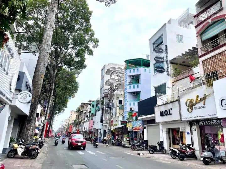Giá 24 tỷ nhà căn góc 2 mặt tiền trần quang diệu, quận 3, ngang 6,6mx10m  cn62m2  hđt 60tr/th