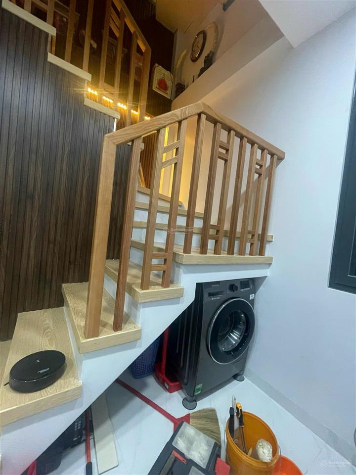 Giá 11 tỷ nhà võ văn tần, quận 3 khu dân cư sang trọng, hẻm xe hơi,nhà mới full nội thất, có nở hậu