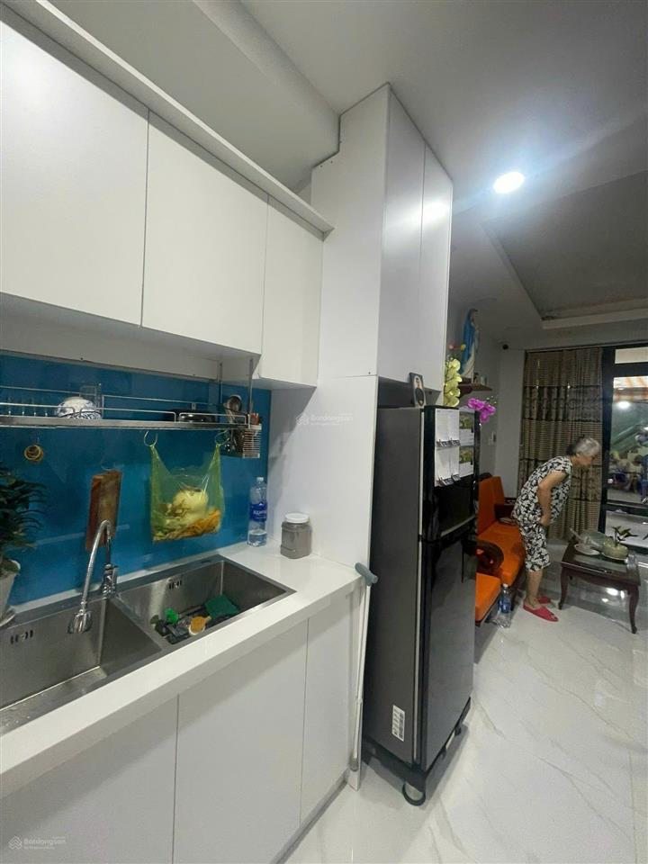 Giá 11 tỷ nhà võ văn tần, quận 3 khu dân cư sang trọng, hẻm xe hơi,nhà mới full nội thất, có nở hậu